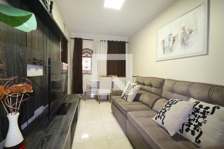 Sala de casa à venda com 2 quartos, 225m² em Vila Lucinda, Santo André