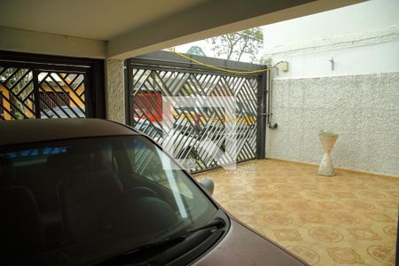 Garagem de casa à venda com 3 quartos, 148m² em Jardim das Palmeiras, São Bernardo do Campo
