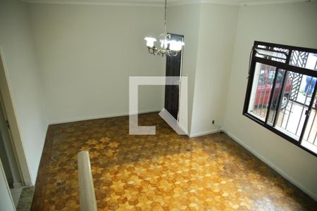 Sala de casa à venda com 3 quartos, 148m² em Jardim das Palmeiras, São Bernardo do Campo