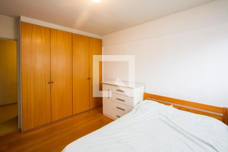 Quarto de apartamento à venda com 2 quartos, 90m² em Campo Belo, São Paulo