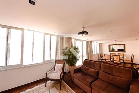 Sala de casa à venda com 6 quartos, 278m² em Jardim Avelino, São Paulo