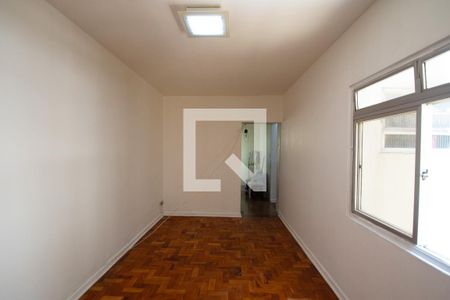 Sala de apartamento à venda com 3 quartos, 67m² em Vila Madalena, São Paulo