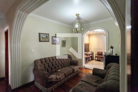 Sala 2 de casa para alugar com 4 quartos, 300m² em Piratininga, Belo Horizonte