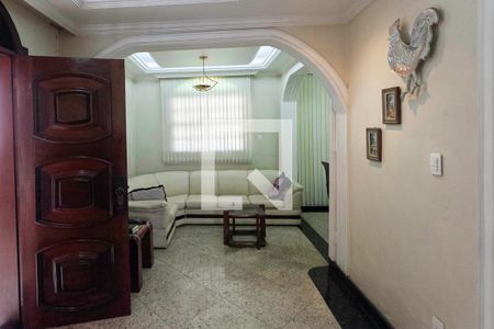 Sala 1 de casa para alugar com 4 quartos, 300m² em Piratininga, Belo Horizonte