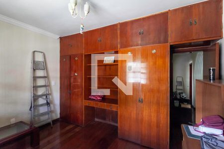 Quarto  de casa para alugar com 4 quartos, 300m² em Piratininga, Belo Horizonte