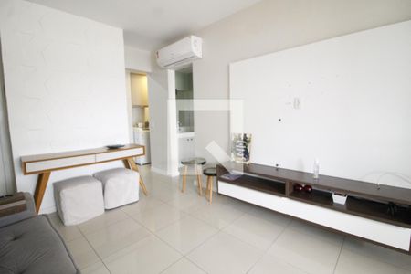 Sala de apartamento para alugar com 1 quarto, 53m² em Paralela, Salvador