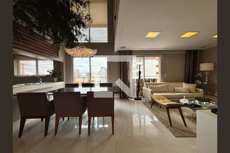 Sala de apartamento à venda com 2 quartos, 150m² em Vila Nova Conceição, São Paulo