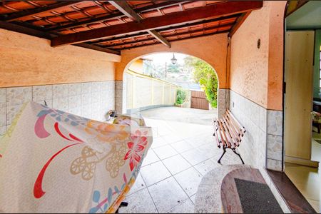 Garagem de casa à venda com 4 quartos, 220m² em Jardim America, Belo Horizonte