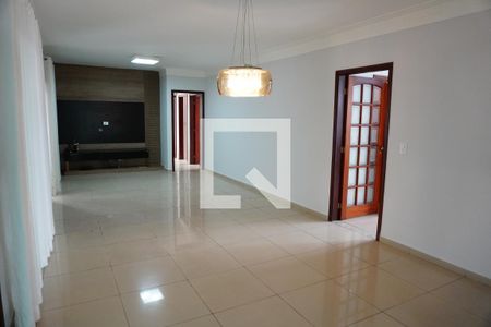 Sala 2 de casa para alugar com 3 quartos, 264m² em Parque Novo Mundo, Americana