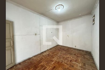 Quarto de casa para alugar com 1 quarto, 75m² em Rocha Miranda, Rio de Janeiro