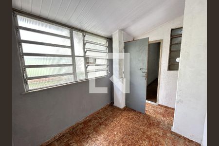 Sala de casa para alugar com 1 quarto, 75m² em Rocha Miranda, Rio de Janeiro