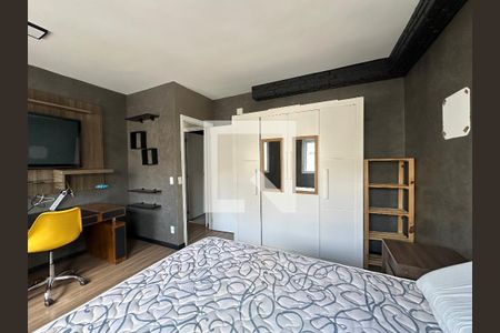 Quarto de apartamento à venda com 1 quarto, 45m² em Jardim Tupanci, Barueri