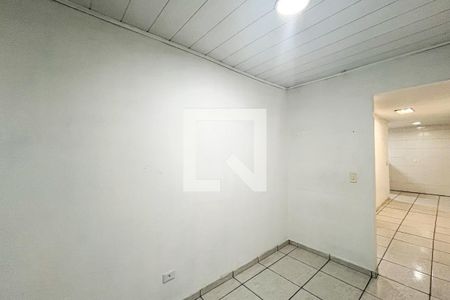 Quarto 1 de casa para alugar com 2 quartos, 80m² em Jardim Bandeirantes, São Paulo