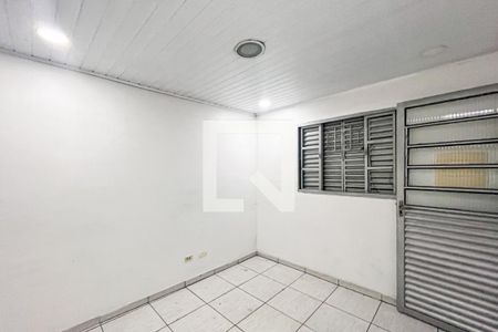 Sala de casa para alugar com 2 quartos, 80m² em Jardim Bandeirantes, São Paulo
