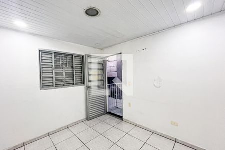 Sala de casa para alugar com 2 quartos, 80m² em Jardim Bandeirantes, São Paulo