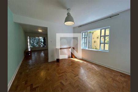 Casa à venda com 4 quartos, 218m² em Chácara Santo Antônio (Zona Sul), São Paulo