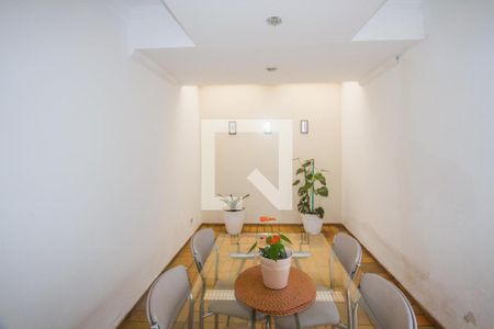 Casa para alugar com 5 quartos, 330m² em Vila Congonhas, São Paulo