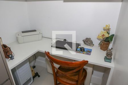 Escritório de apartamento à venda com 3 quartos, 90m² em Alto da Lapa, São Paulo