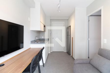 Sala/Cozinha de apartamento à venda com 1 quarto, 24m² em Vila Butantã, São Paulo