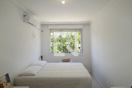 Quarto 1 de apartamento à venda com 2 quartos, 51m² em Jardim do Salso, Porto Alegre