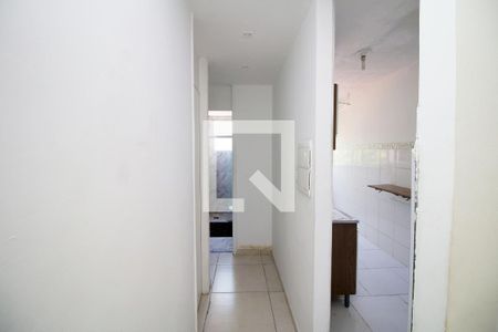 Sala - Corredor de apartamento para alugar com 2 quartos, 45m² em Pavuna, Rio de Janeiro