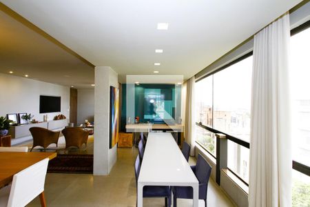 Apartamento à venda com 4 quartos, 220m² em Gutierrez, Belo Horizonte