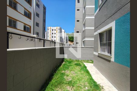Quintal de apartamento para alugar com 2 quartos, 42m² em Taquara, Rio de Janeiro