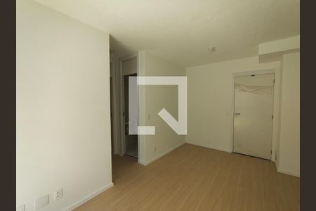 Sala de apartamento para alugar com 2 quartos, 42m² em Taquara, Rio de Janeiro