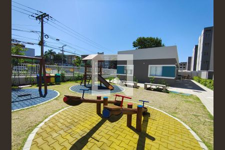 Area kids de apartamento para alugar com 2 quartos, 42m² em Taquara, Rio de Janeiro