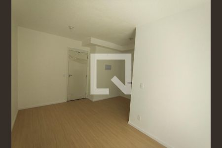 Sala de apartamento para alugar com 2 quartos, 42m² em Taquara, Rio de Janeiro