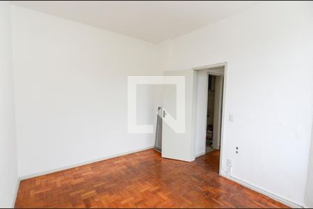 Quarto de apartamento à venda com 1 quarto, 41m² em Grajaú, Rio de Janeiro