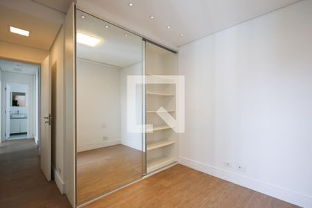 Suíte de apartamento para alugar com 3 quartos, 133m² em Parque Reboucas, São Paulo
