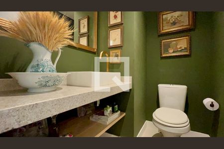 Lavabo de apartamento à venda com 3 quartos, 149m² em Vila Madalena, São Paulo