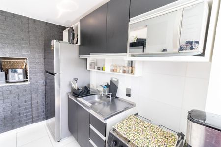 Cozinha e Área de Serviço de apartamento para alugar com 2 quartos, 80m² em Tristeza, Porto Alegre