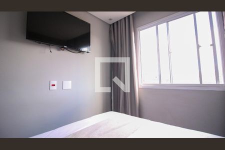 Quarto de apartamento para alugar com 2 quartos, 37m² em Cidade Satelite Santa Barbara, São Paulo
