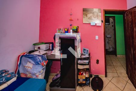 Casa à venda com 3 quartos, 120m² em Floramar, Belo Horizonte