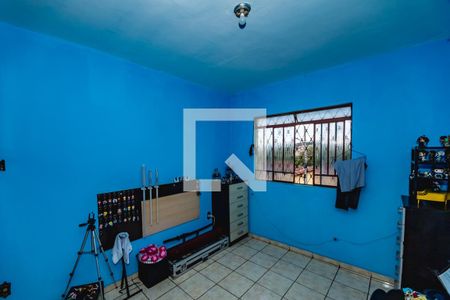 Casa à venda com 3 quartos, 120m² em Floramar, Belo Horizonte