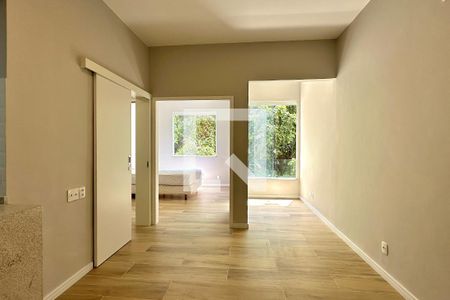 Sala de apartamento à venda com 1 quarto, 45m² em Leme, Rio de Janeiro