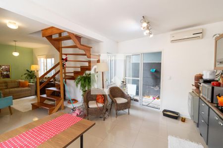 Cozinha de casa de condomínio à venda com 4 quartos, 240m² em Vila Nova, Porto Alegre