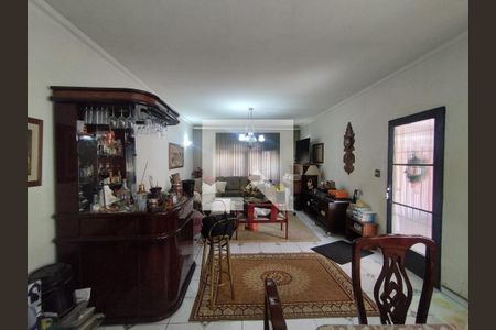 Sala  de casa para alugar com 6 quartos, 475m² em Vila Vermelha, São Paulo