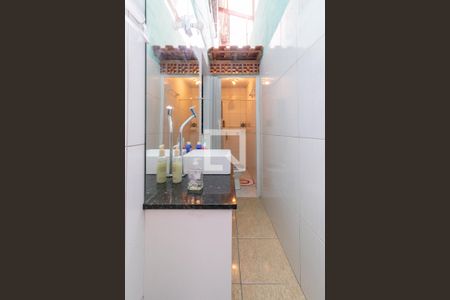 Banheiro 1 da Casa 1 de casa à venda com 7 quartos, 324m² em Penha de França, São Paulo