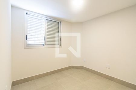 Quarto 1 de apartamento para alugar com 2 quartos, 140m² em Floresta, Belo Horizonte