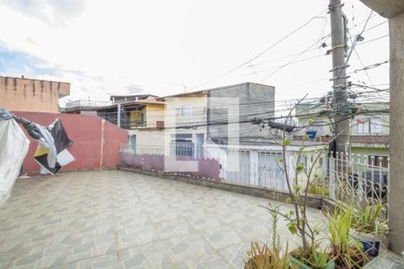 Varanda de casa para alugar com 2 quartos, 120m² em Jardim Roberto, Osasco