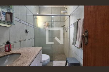 Banheiro de casa para alugar com 3 quartos, 148m² em Jardim do Estádio, Santo André