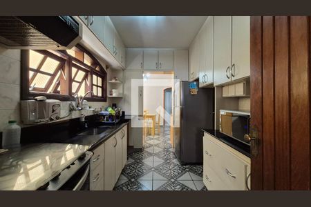 Cozinha de casa à venda com 3 quartos, 148m² em Jardim do Estádio, Santo André