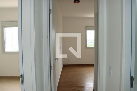 Corredor de apartamento para alugar com 2 quartos, 82m² em Parque Esplanada, Embu das Artes