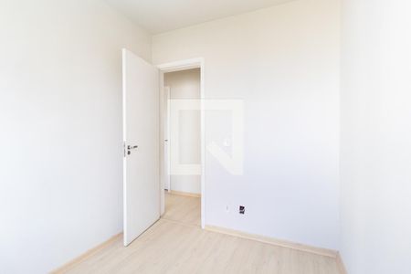 Quarto 1 de apartamento para alugar com 3 quartos, 68m² em Pinheirinho, Curitiba
