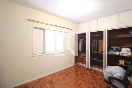 Casa à venda com 3 quartos, 150m² em Vila Campo Grande, São Paulo