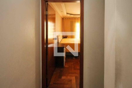 Corredor de casa à venda com 3 quartos, 110m² em Vila Ivone, São Paulo