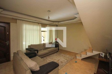 Sala de casa à venda com 3 quartos, 110m² em Vila Ivone, São Paulo